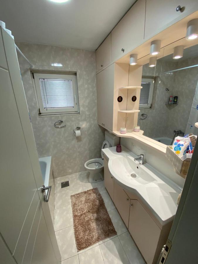 Santa Barbara Apartment Beograd Eksteriør billede
